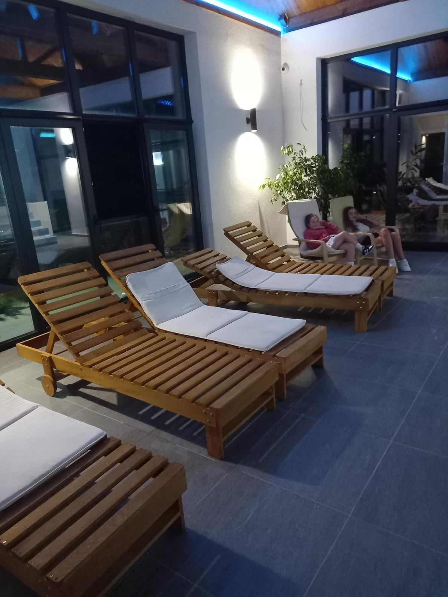 Motel Lepo Mesto Strmosten Exterior photo