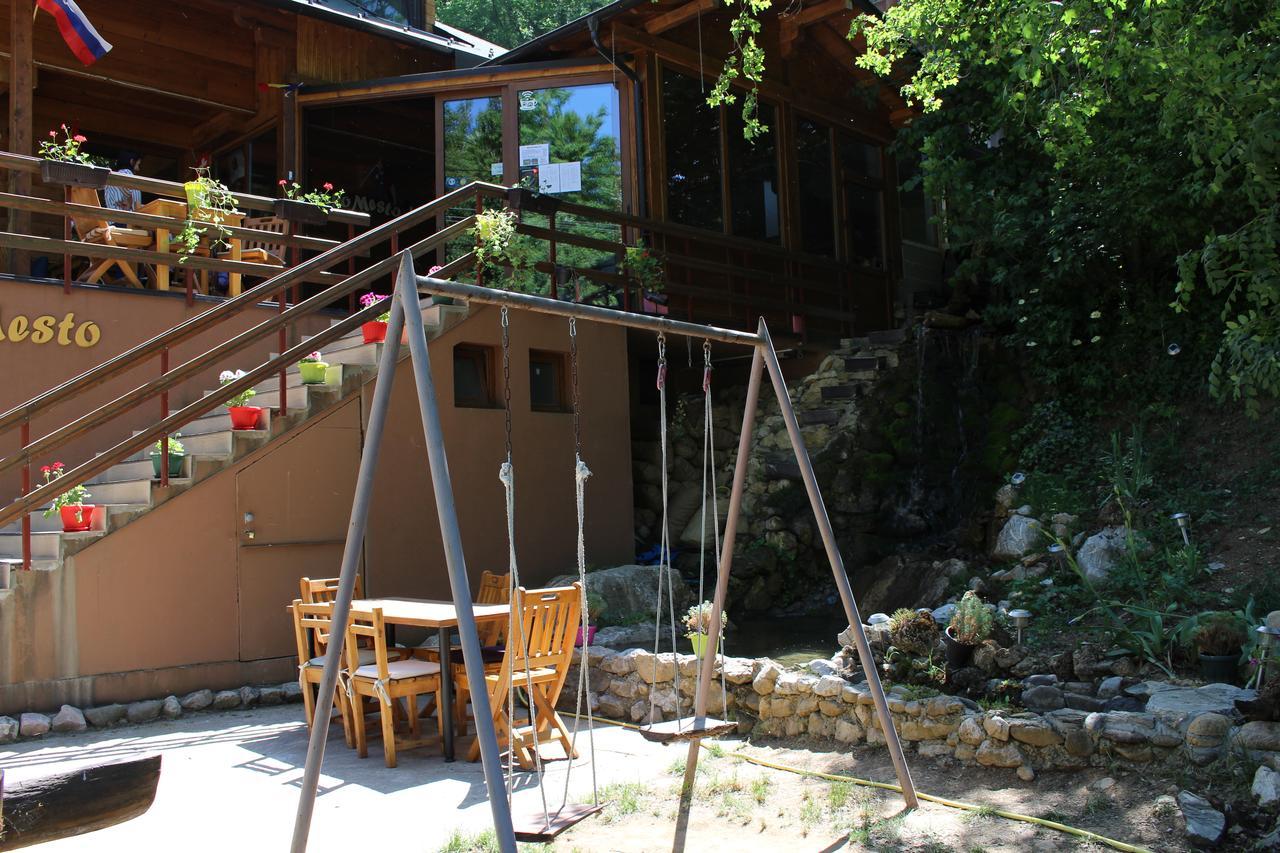 Motel Lepo Mesto Strmosten Exterior photo